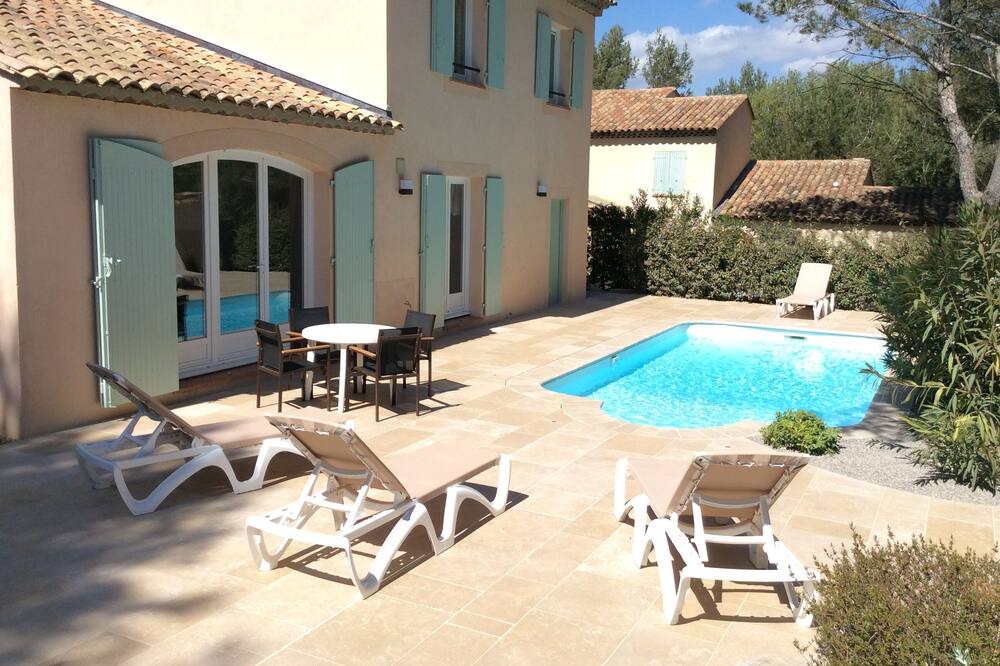 Photo of Outdoor in Pont Royal