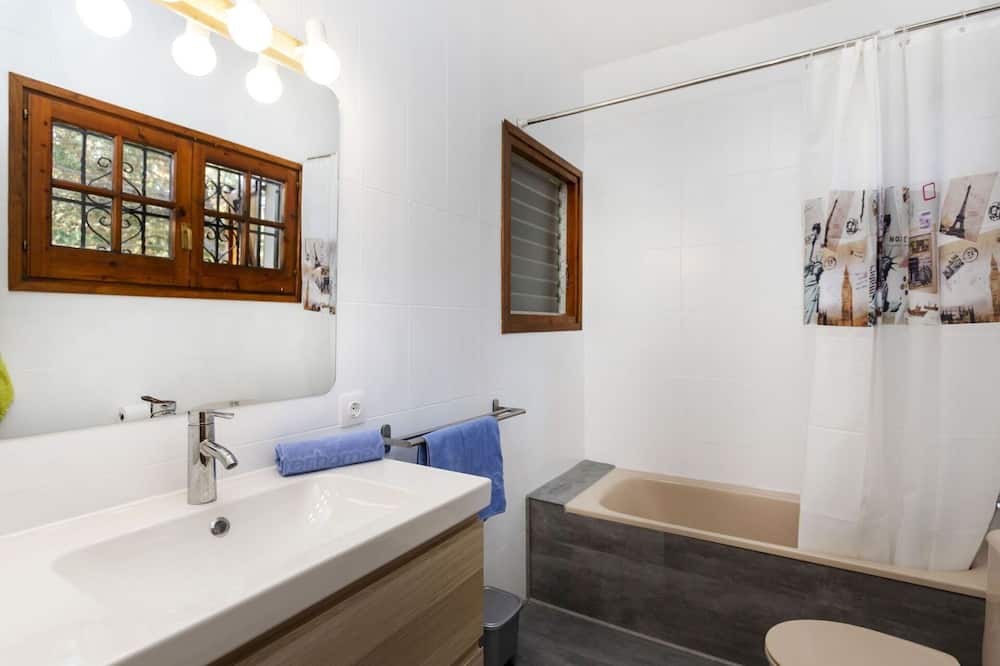 Photo of Bathroom in Can Carbonell