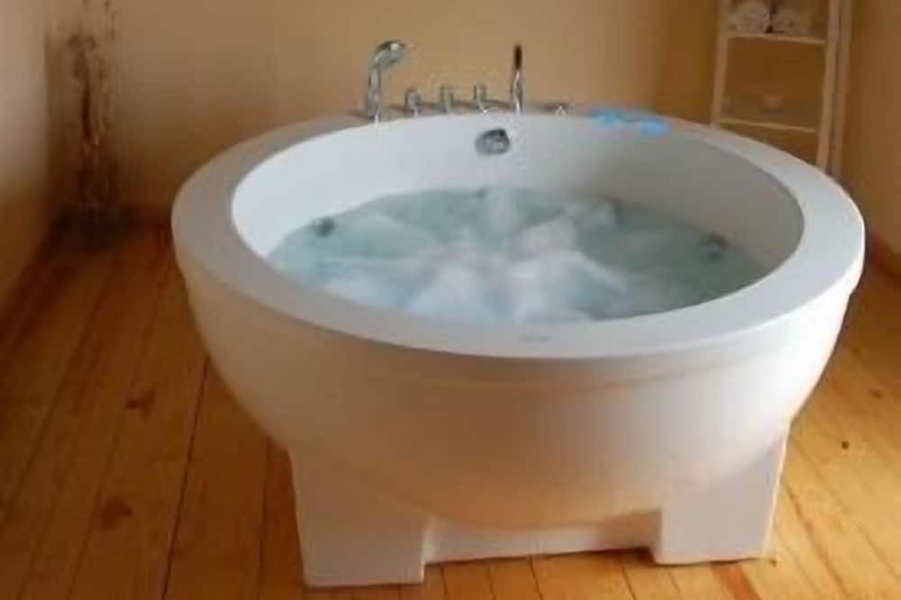 Photo of Bathroom in Gilgarcia