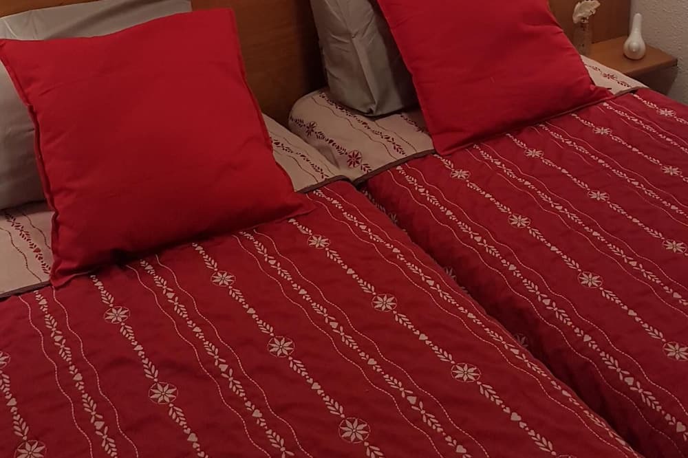 Photo of Bedroom in Albiez-le-Vieux