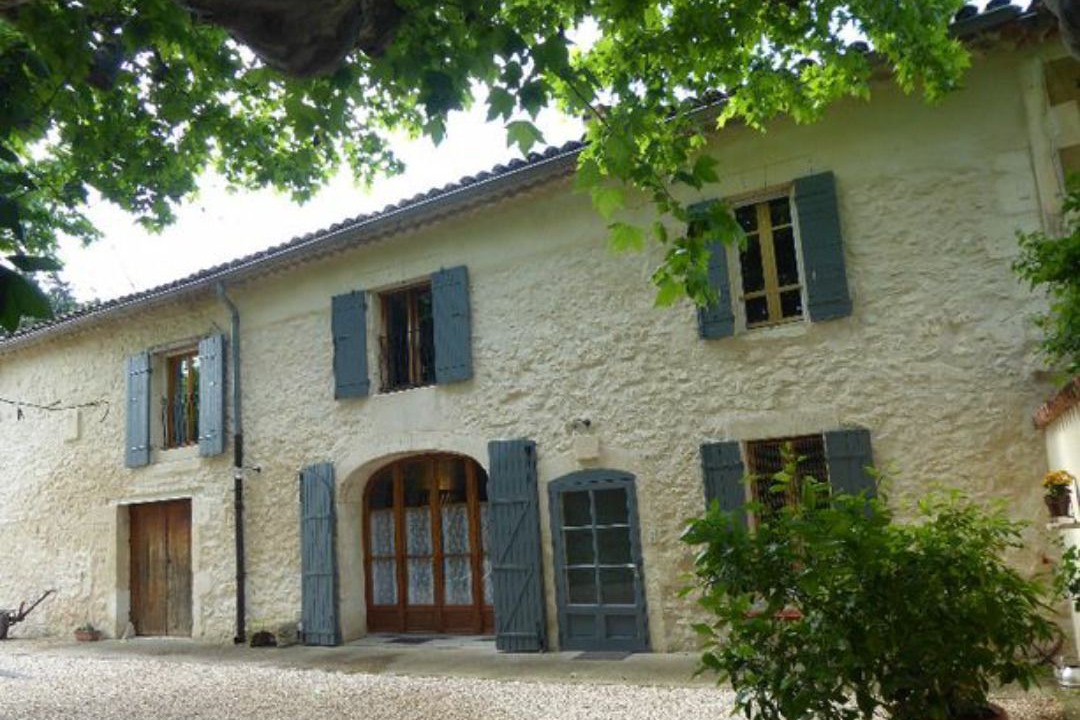 Photo of Buildings in Plan-d'Orgon