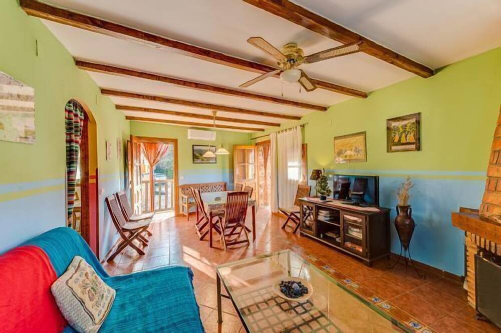 Photo of Livingroom in Robledillo de Gata