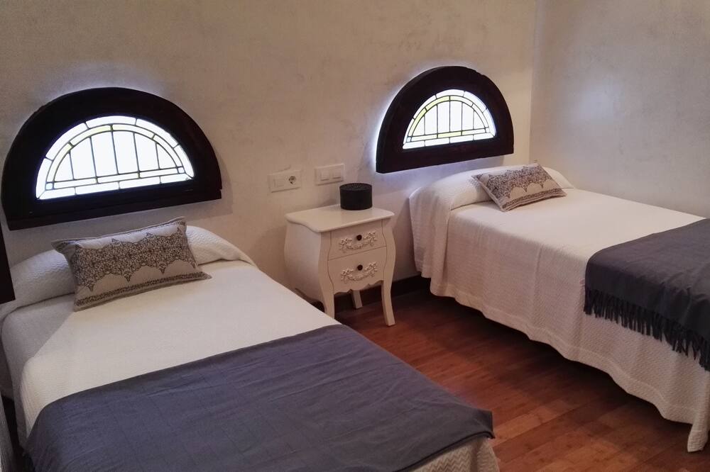 Photo of Bedroom in Plaza Mayor