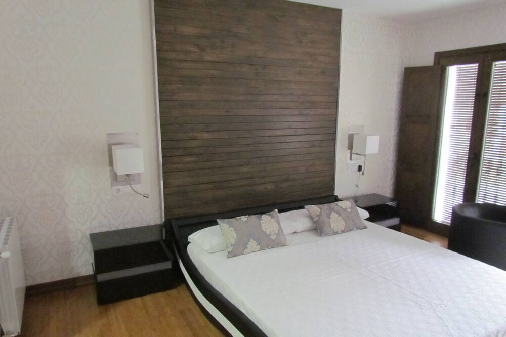 Photo of Bedroom in Plaza Mayor