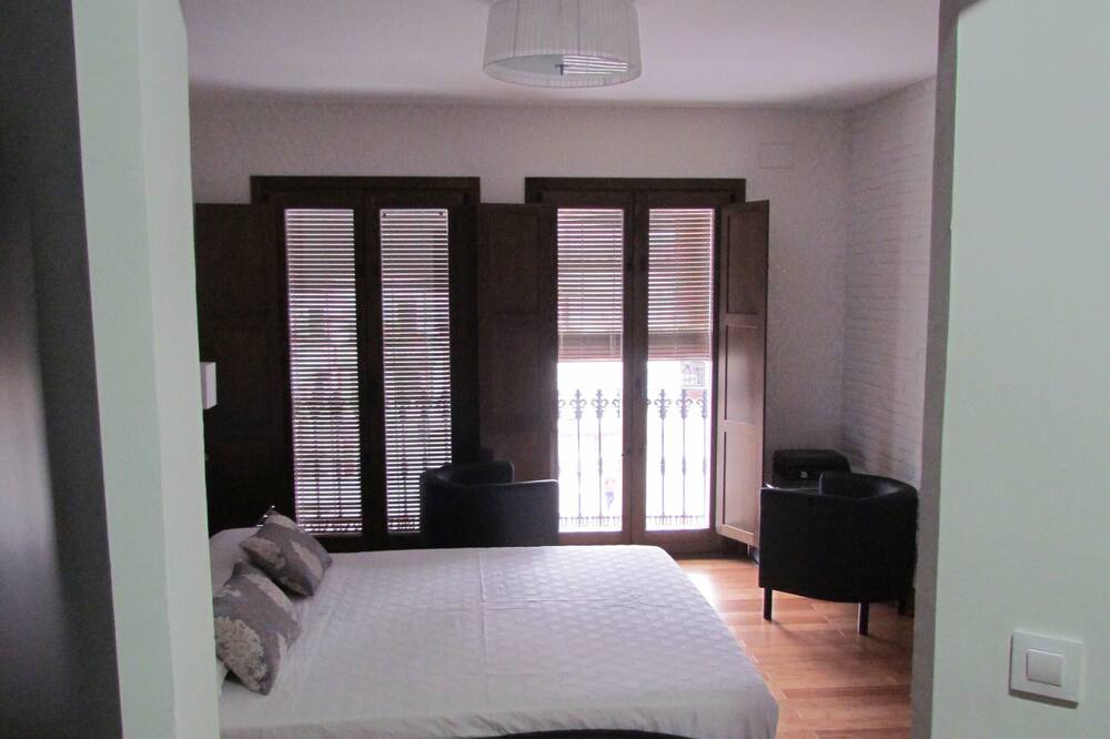 Photo of Bedroom in Plaza Mayor