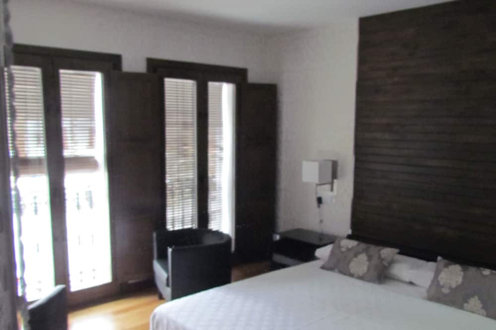 Photo of Bedroom in Plaza Mayor