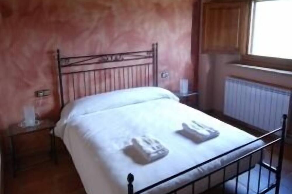 Photo of Bedroom in Biosca
