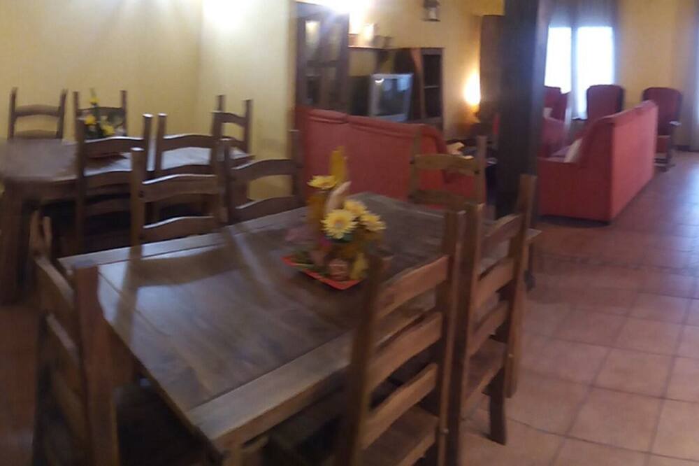 Photo of Kitchen in Villar de Plasencia