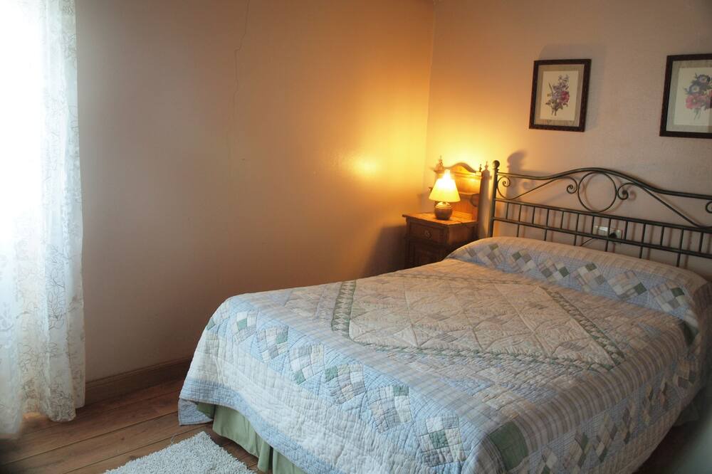 Photo of Bedroom in Baztan