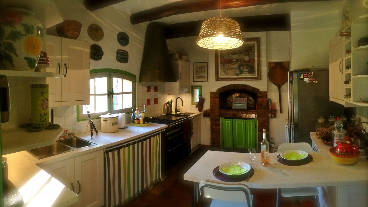 Photo of Kitchen in Simiane-Collongue