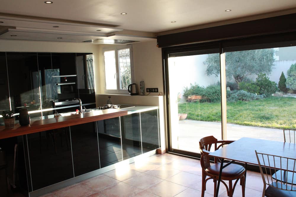 Photo of Kitchen in Saint-Etienne-du-Gres