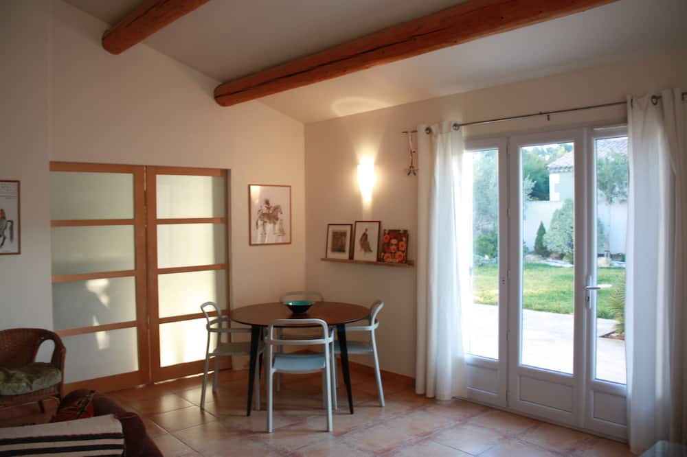 Photo of Livingroom in Saint-Etienne-du-Gres