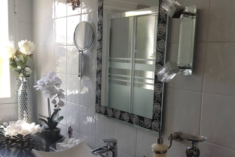 Photo of Bathroom in Vinuela