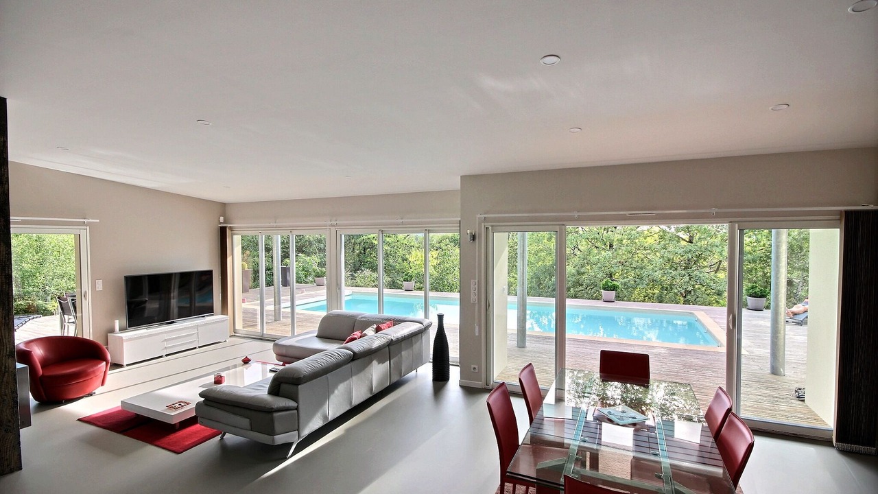 Photo of Livingroom in Cosnac