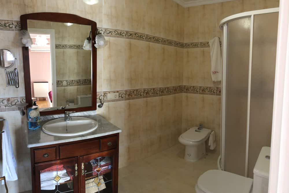 Photo of Bathroom in Jarandilla de la Vera
