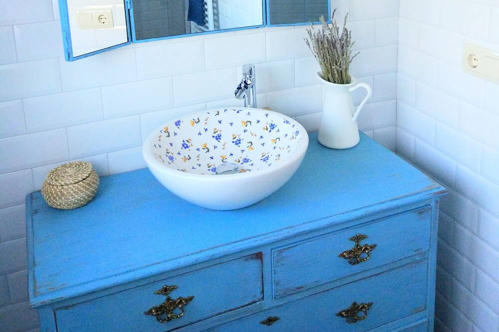 Photo of Bathroom in Almenara de Tormes