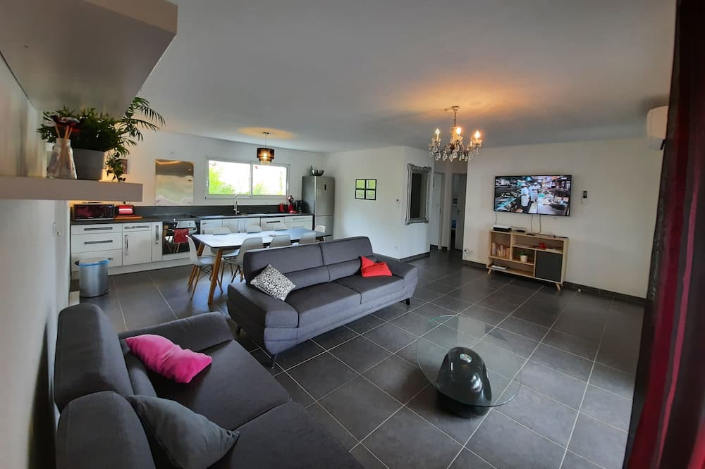 Photo of Livingroom in Lagorce