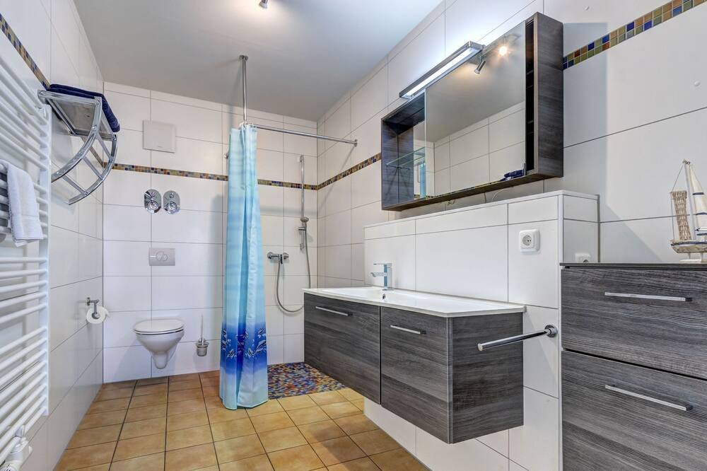 Photo of Bathroom in Peenemuende