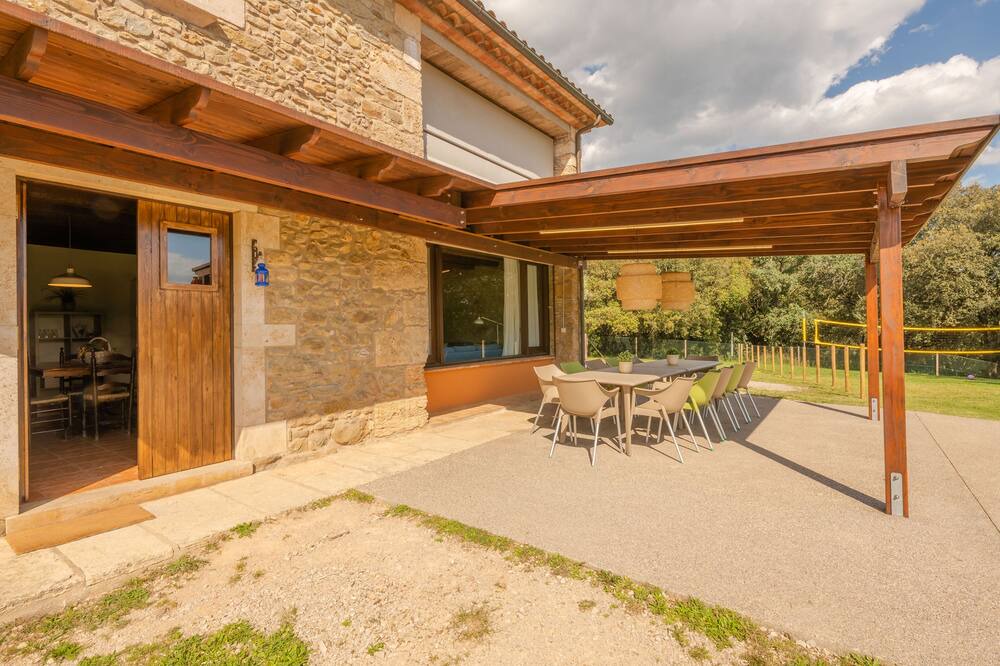Photo of Patio Balcony in Camos