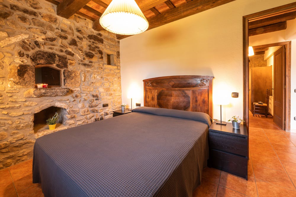 Photo of Bedroom in Camos