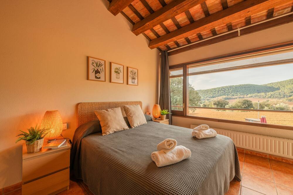 Photo of Bedroom in Camos
