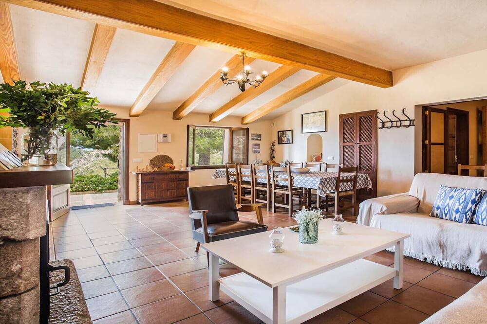 Photo of Livingroom in Escorca