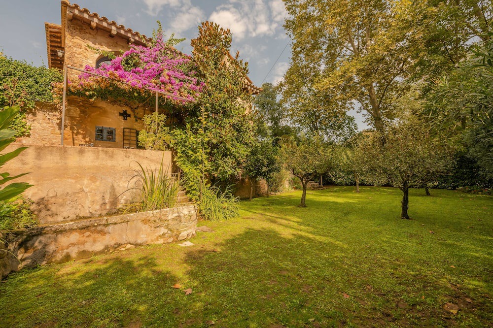 Photo of Outdoor in Cornella del Terri