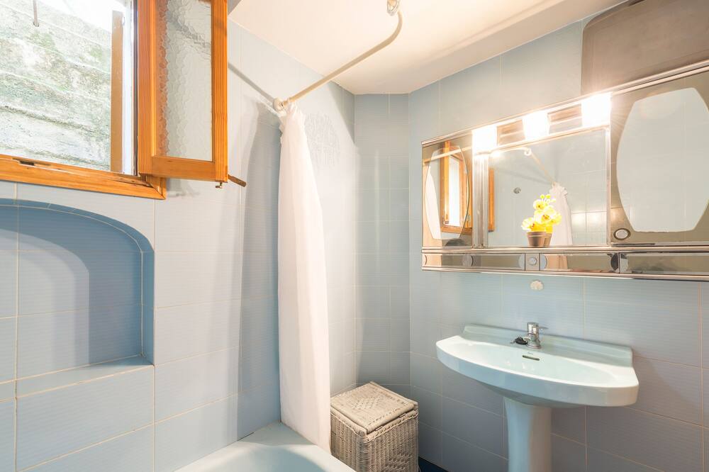 Photo of Bathroom in Escorca