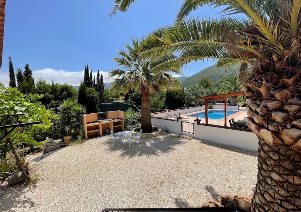 Photo of Outdoor in Jalon