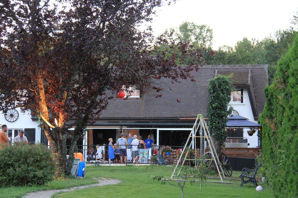 Photo of Outdoor in Prevessin-Moens