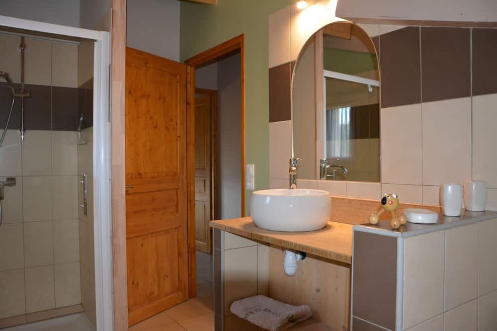 Photo of Bathroom in Lagorce
