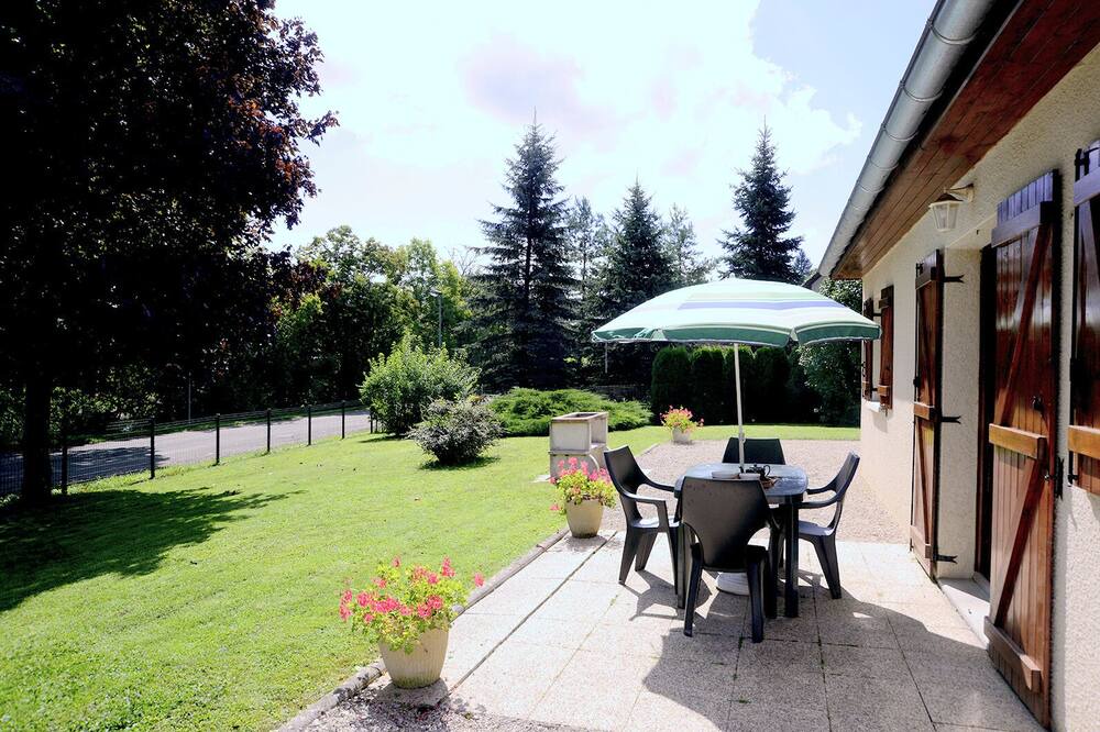 Photo of Patio Balcony in Pont-de-Poitte
