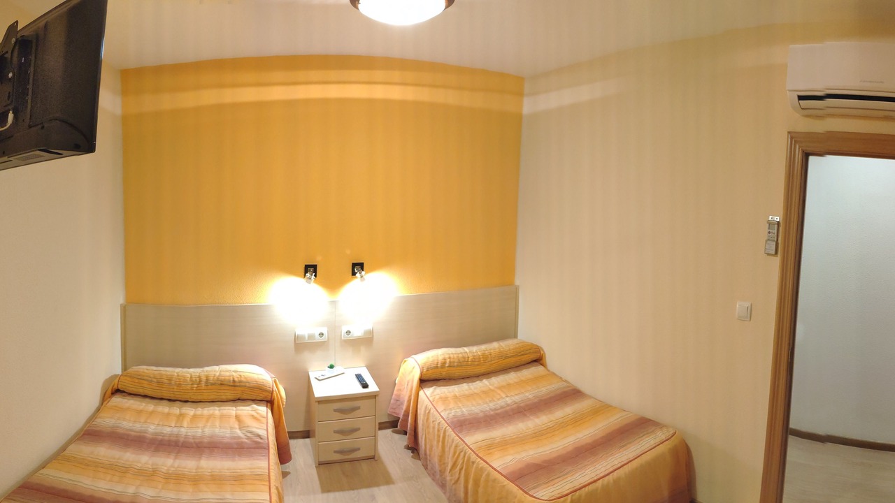 Photo of Bedroom in Oeste