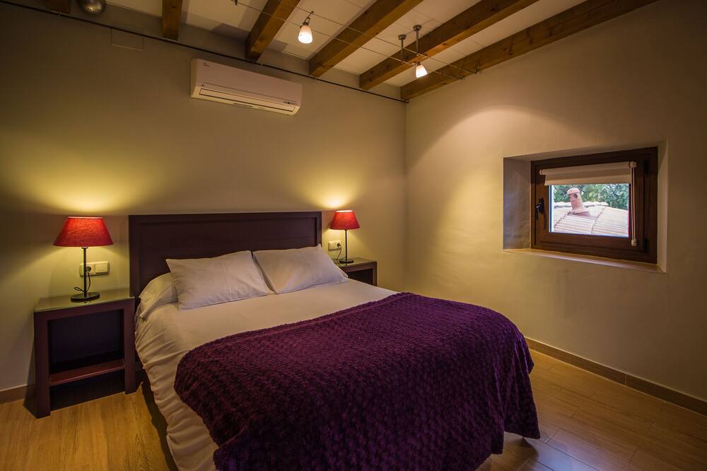 Photo of Bedroom in Malpartida de Plasencia