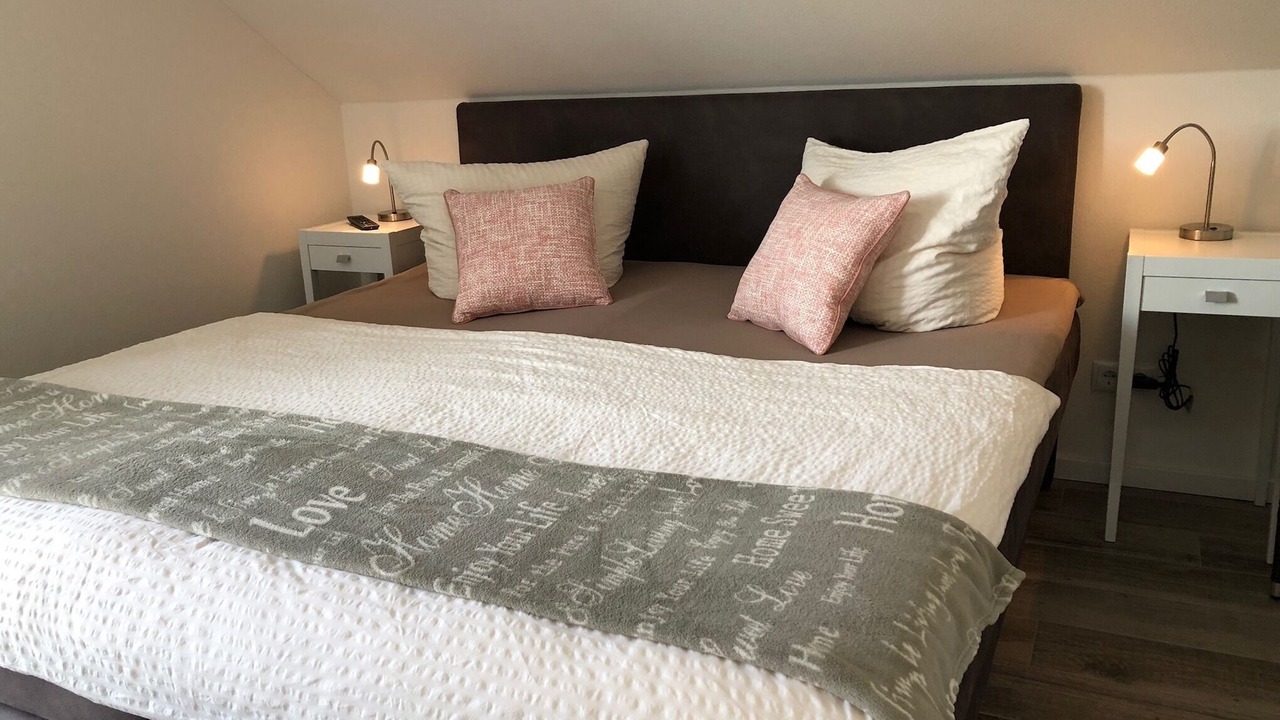 Photo of Bedroom in Neue Tiefe