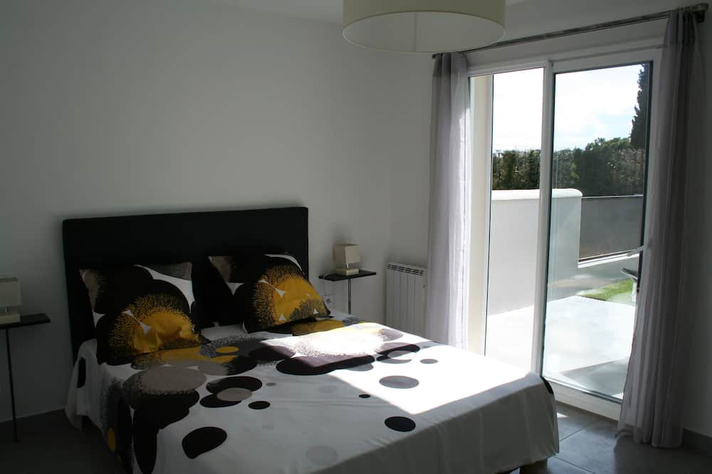 Photo of Bedroom in Saint-Marcel-de-Careiret