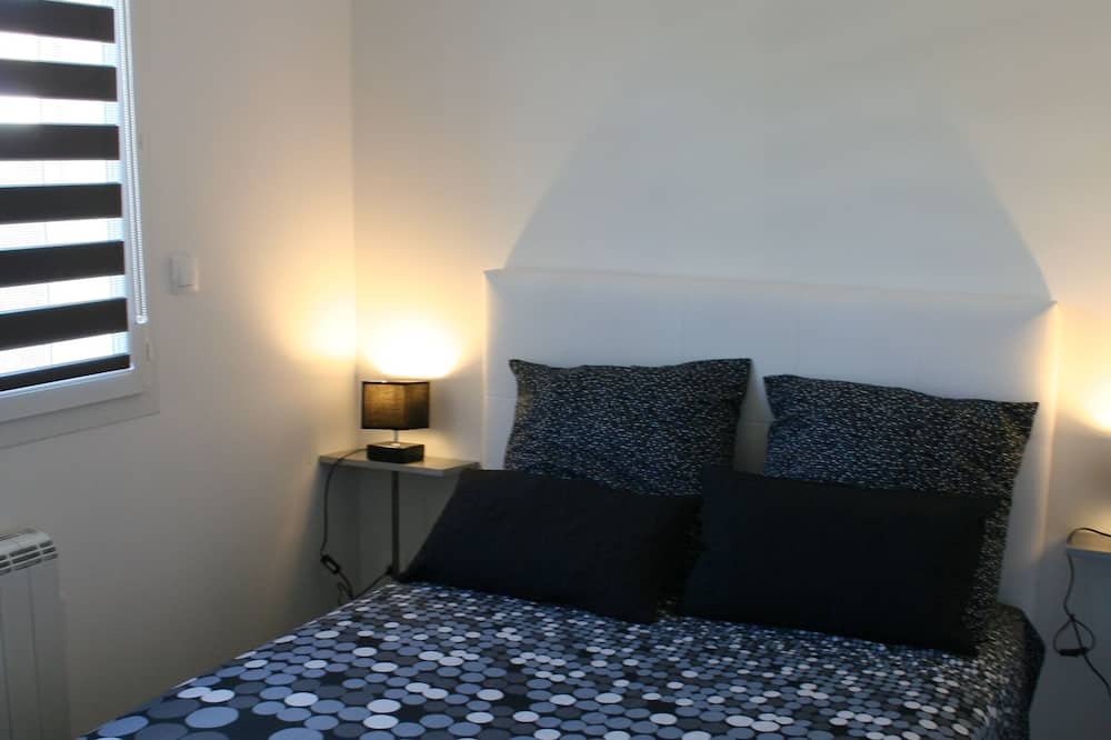 Photo of Bedroom in Saint-Marcel-de-Careiret