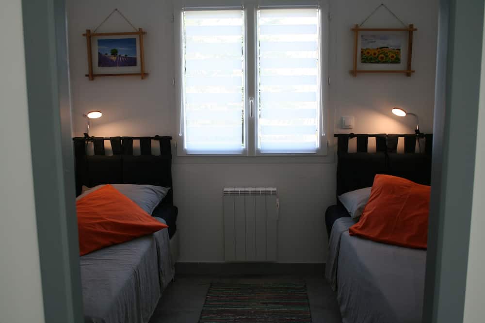 Photo of Bedroom in Saint-Marcel-de-Careiret