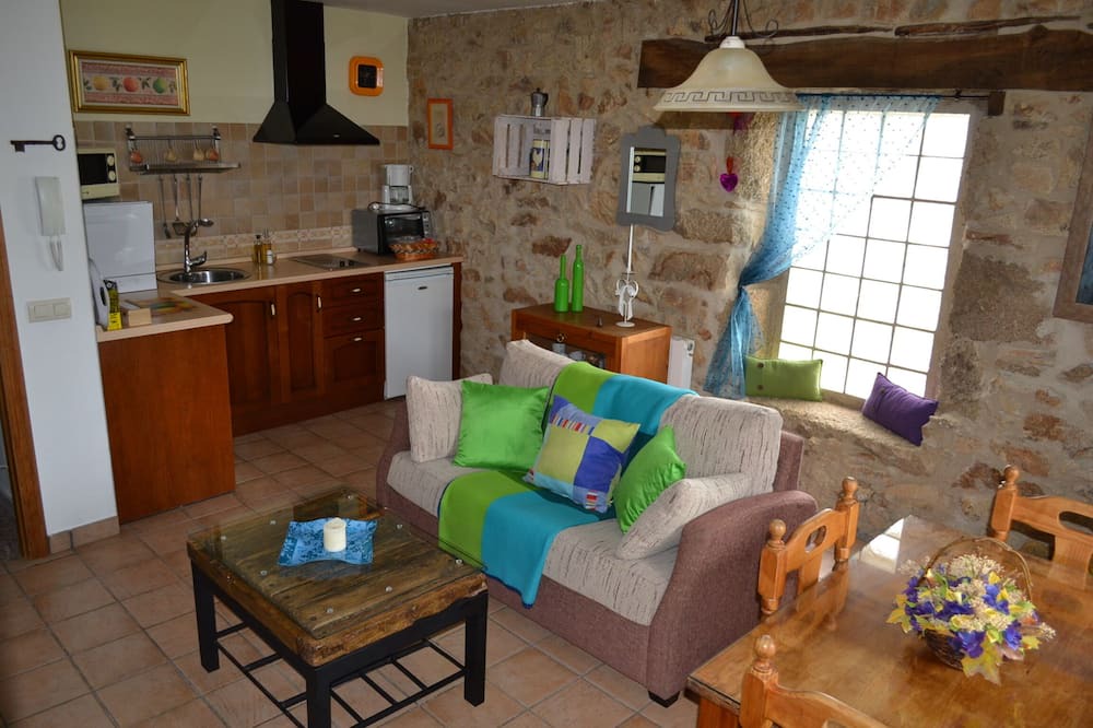 Photo of Livingroom in Gilgarcia