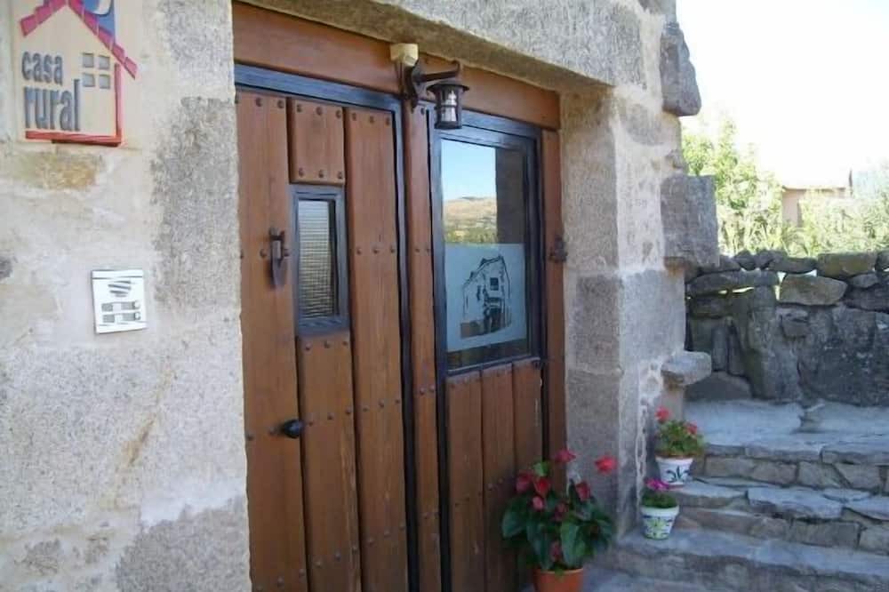 Photo of Outdoor in Gilgarcia