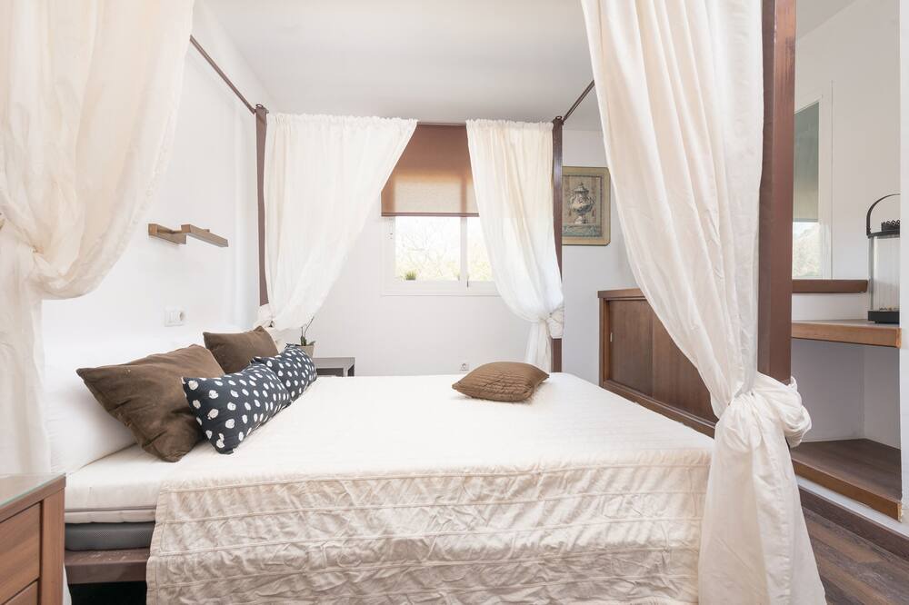 Photo of Bedroom in Puerto Maritimo
