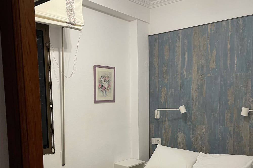 Photo of Bedroom in La Florida