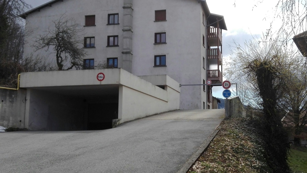Photo of Outdoor in Lompnes