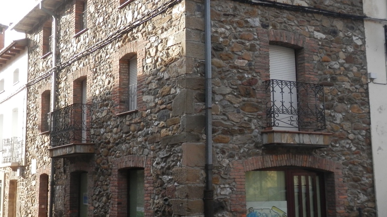 Photo of Buildings in Otero de Guardo
