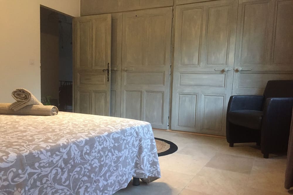 Photo of Bedroom in Sernhac