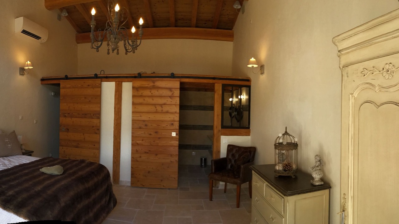 Photo of Bedroom in Noves