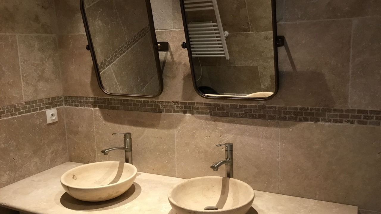 Photo of Bathroom in Noves