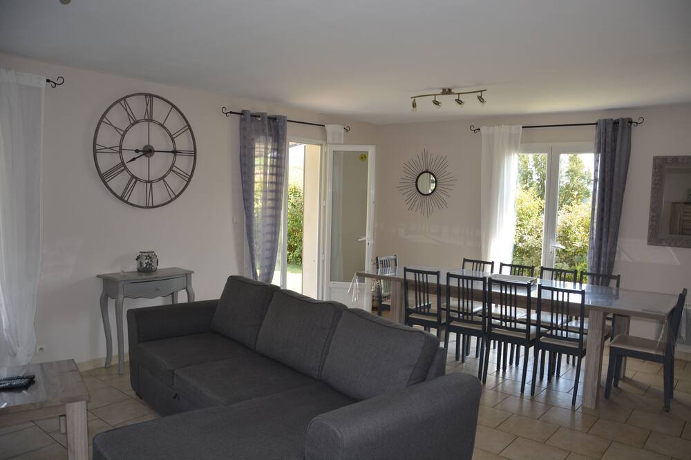 Photo of Livingroom in Croagnes