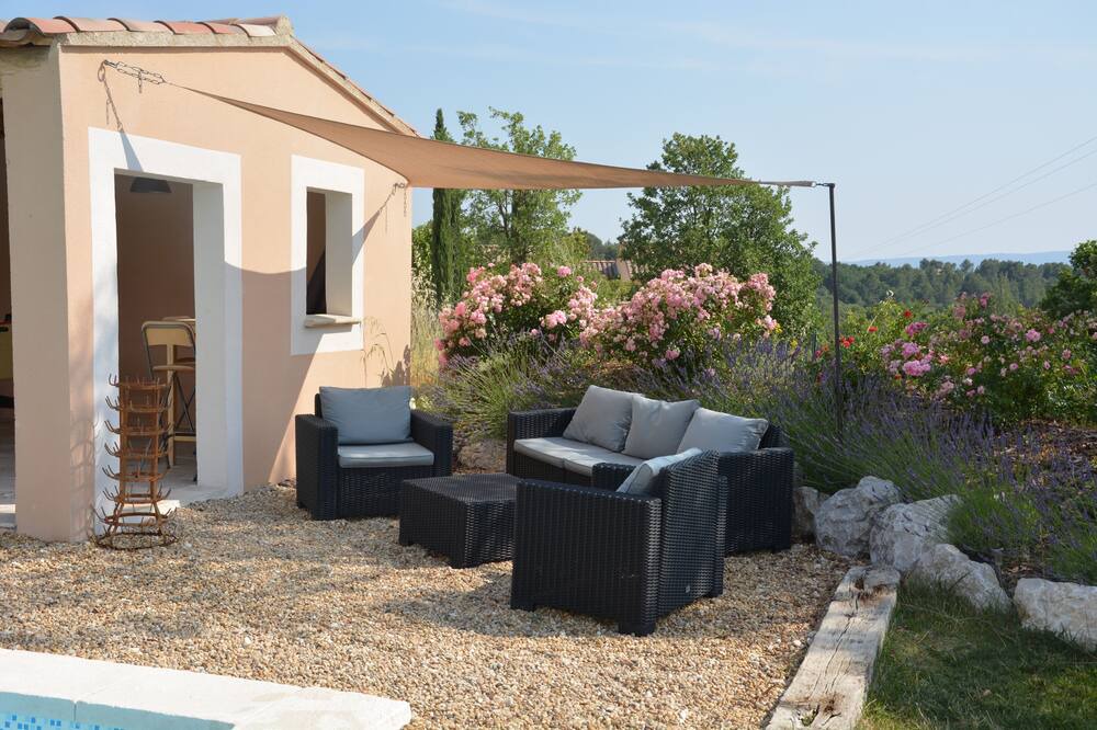 Photo of Patio Balcony in Croagnes