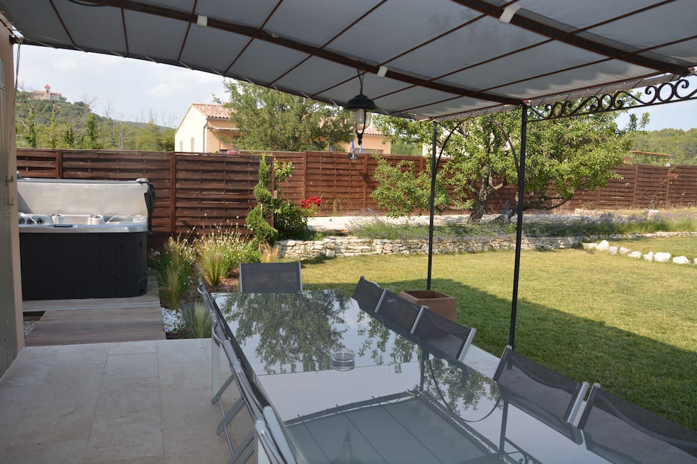 Photo of Patio Balcony in Croagnes